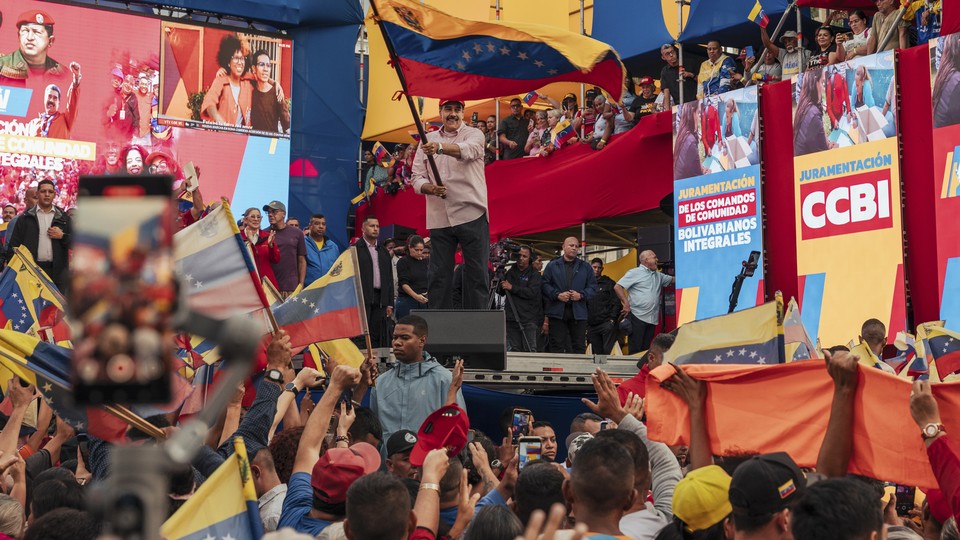 A color photograph of Maduro speaking to a crowd