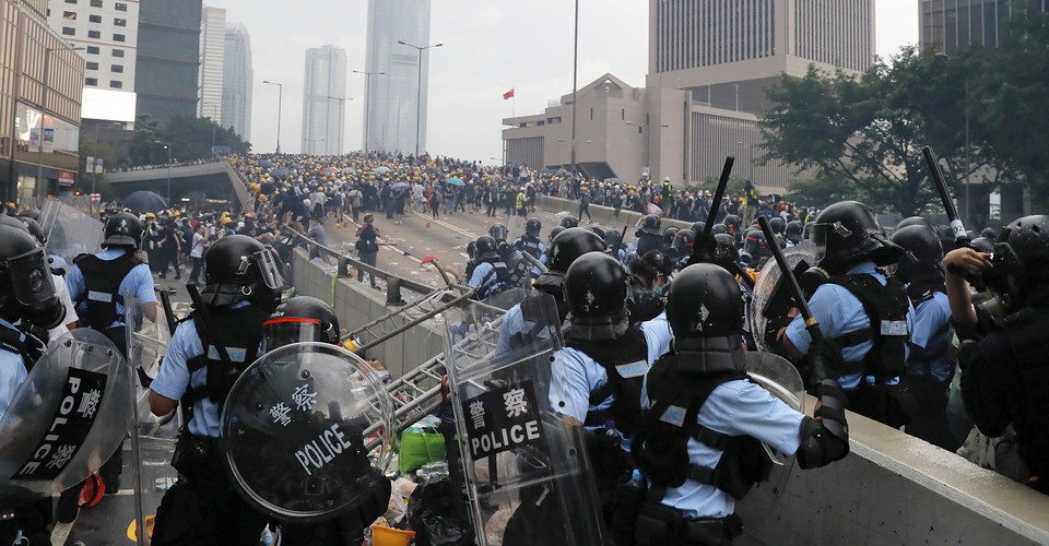 Hong Kong's Protesters Should Look to Solidarity, not Tiananmen ...