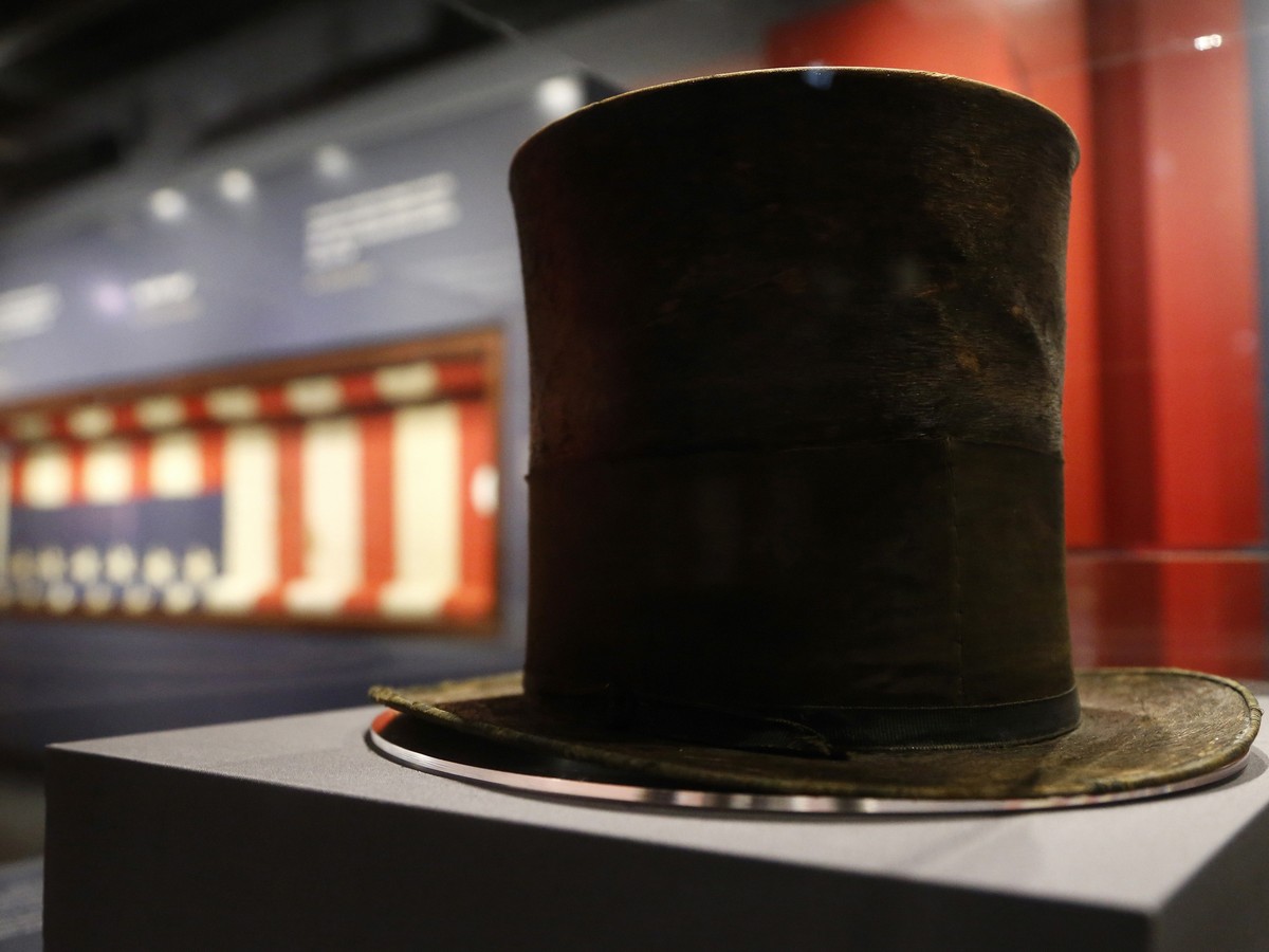 lincoln assassination artifacts