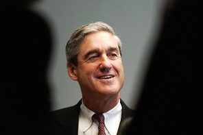 A photograph of Robert Mueller III
