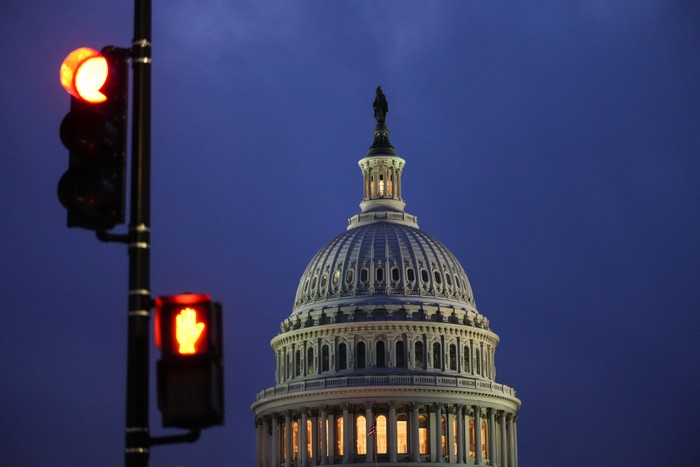 A night view of the dome of the US Capitol building