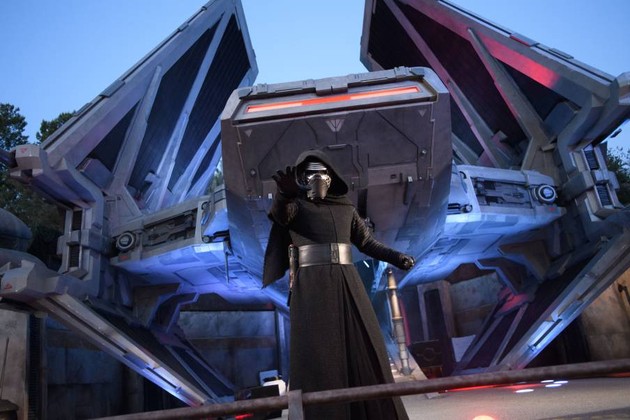 At Galaxy's Edge, famous characters like Kylo Ren are going about their lives.