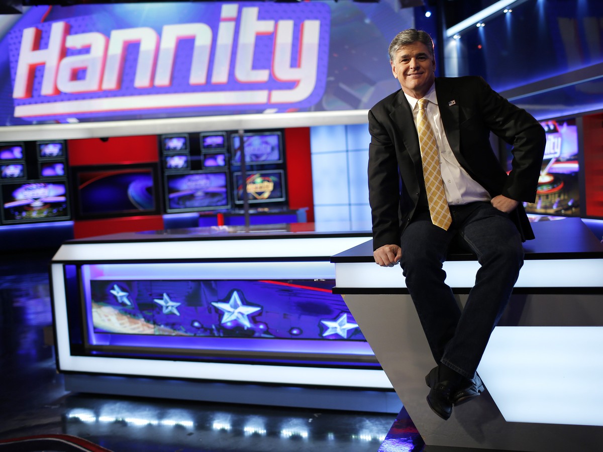 does hannity smoke cigarettes Sean Hannity Vapes Cigarettes While Working Because He Is a Total Hypocrite Sean Hannity was caught taking