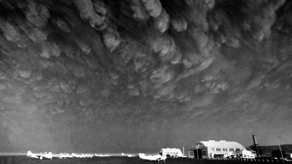 Dark clouds of ash hang over Ephrata, Washington, on May 18, 1980.