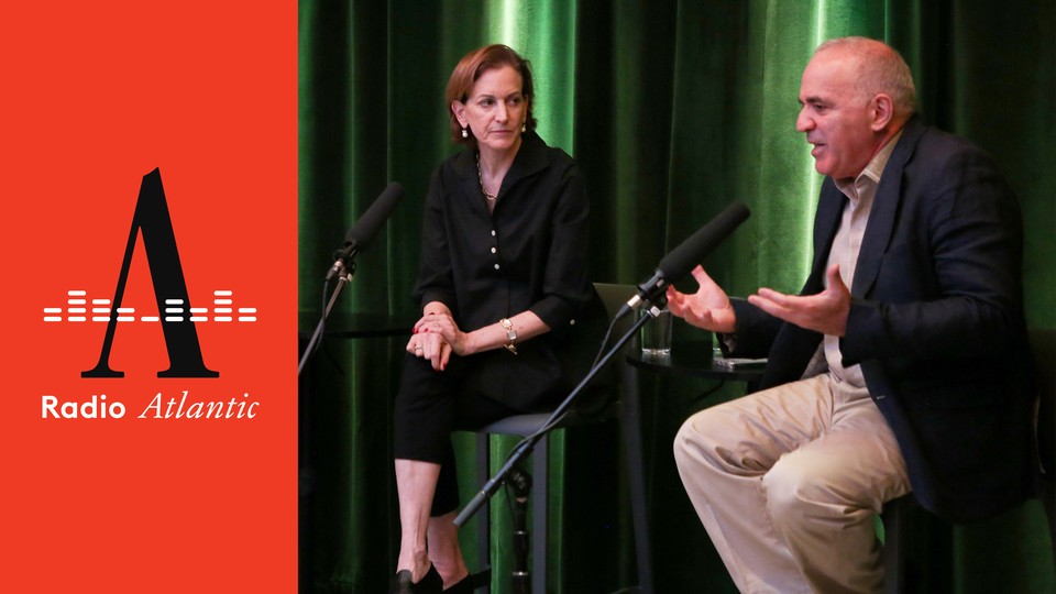 Anne Applebaum and Garry Kasparov on stage
