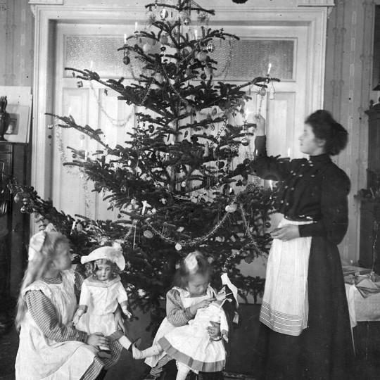 Christmas Tree Lighting 2022 Trump Leaves Abruptly How The Christmas Tree Got Its Lights - The Atlantic