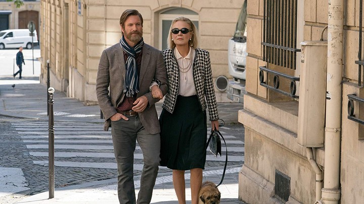 Greg (Aaron Eckhart) and Anushka (Marthe Keller) in "The Violet Hour," an episode of Matthew Weiner's Amazon show "The Romanoffs"