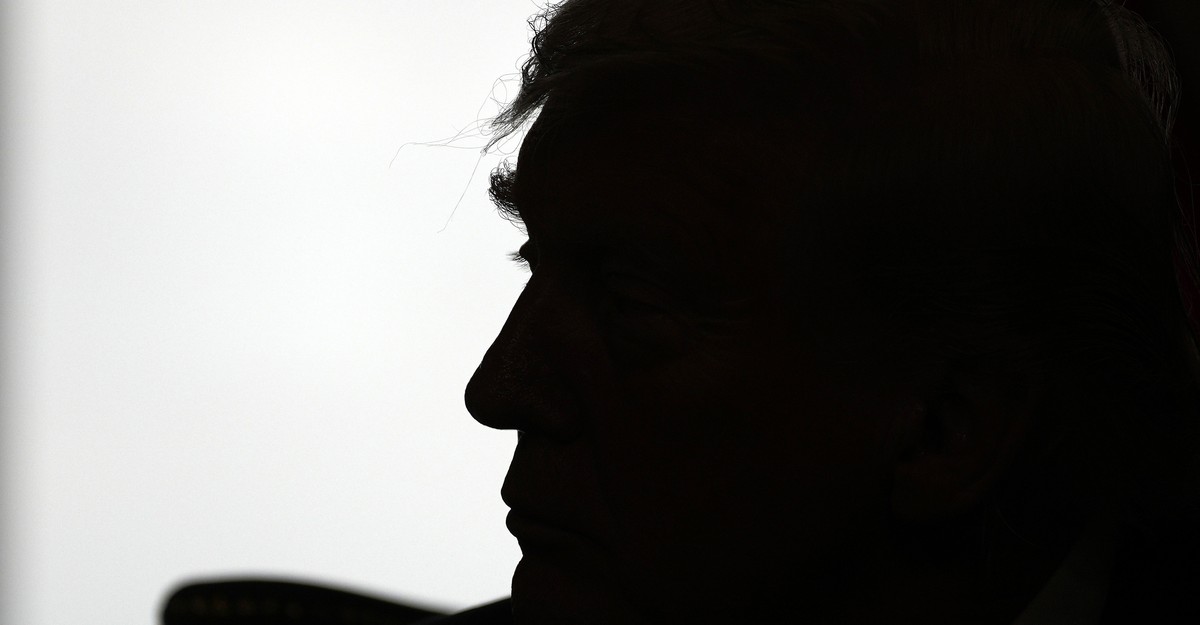 https://cdn.theatlantic.com/thumbor/p6KcWOL8Gpo9a13Yk3cYc3GxJ90=/0x0:3684x1919/1200x625/media/img/mt/2025/08/2025_07_TrumpNuclearPlay/original.jpg