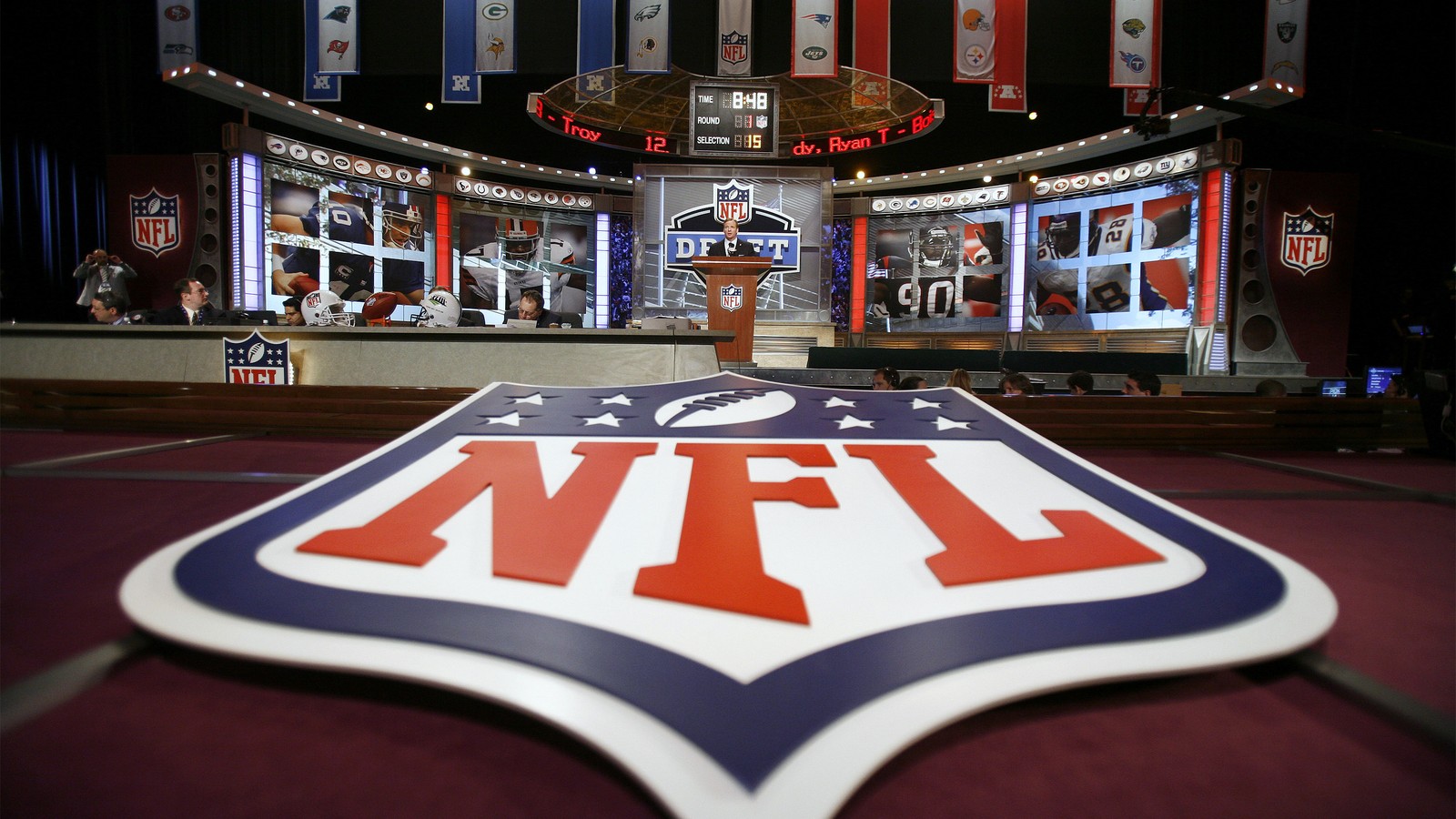 How Taxpayers Keep the NFL Rich - The Atlantic