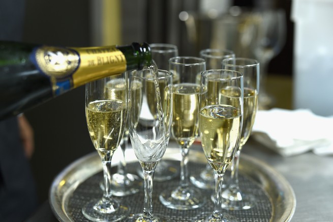 A tray of champagne