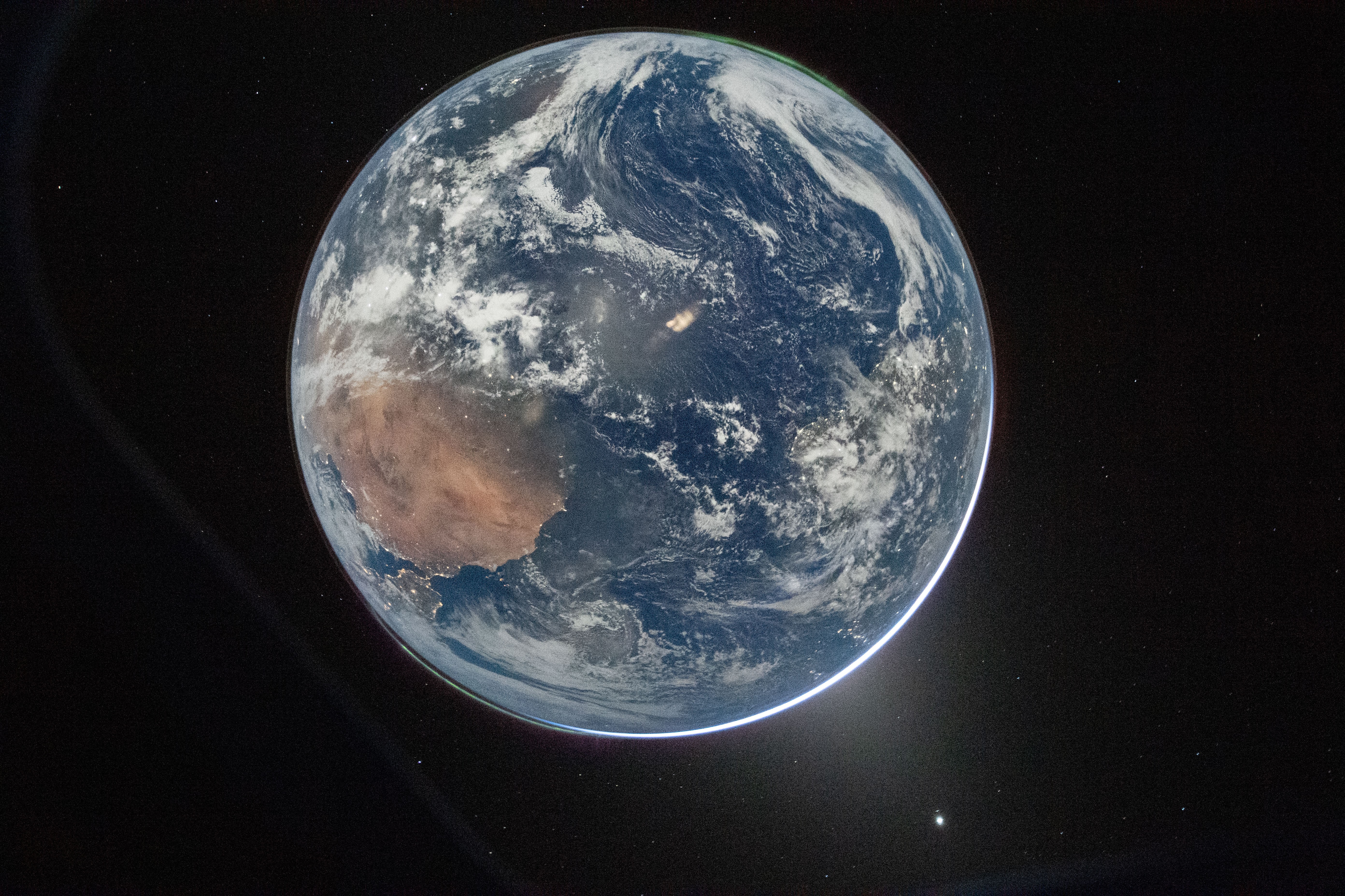 A view of the full disc of the Earth, seen from space