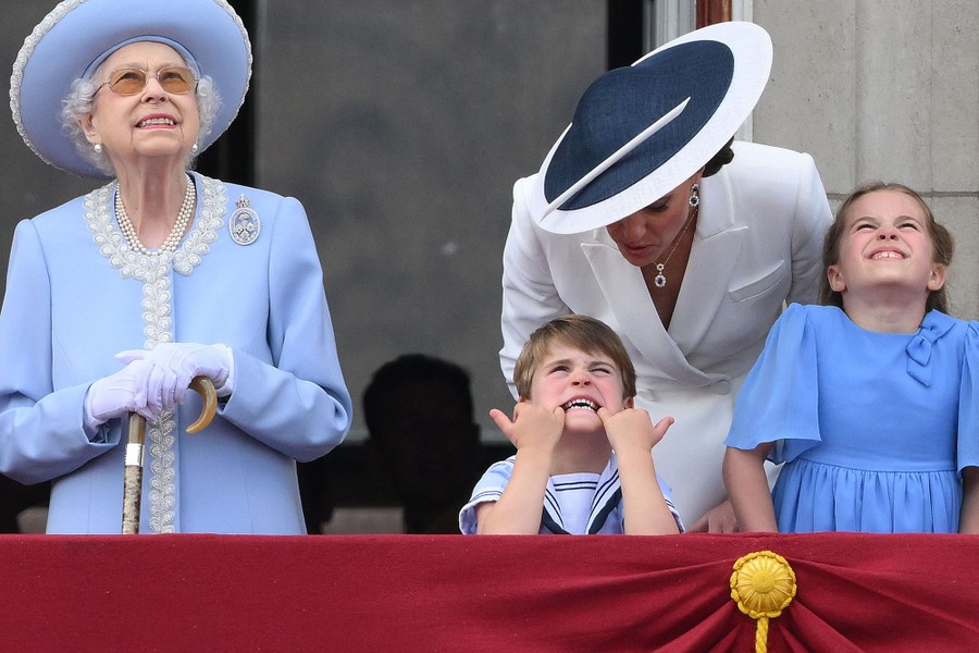 Photos: Prince Louis at Queen Elizabeth's Jubilee Flyover - The Atlantic