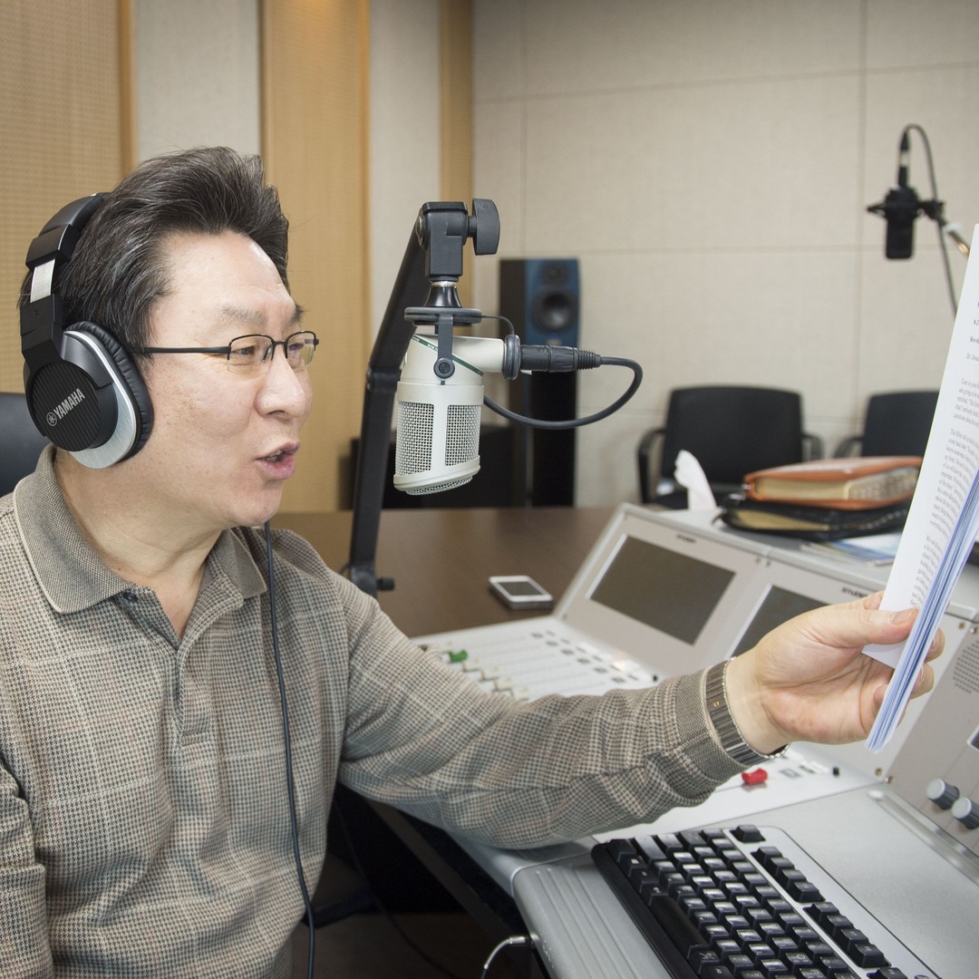 Радио сел. Корейские радиостанции. КНДР радио. Радио Кореи. Радио в Северной Корее.