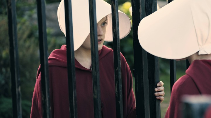 The Visceral Woman Centric Horror Of The Handmaid S Tale