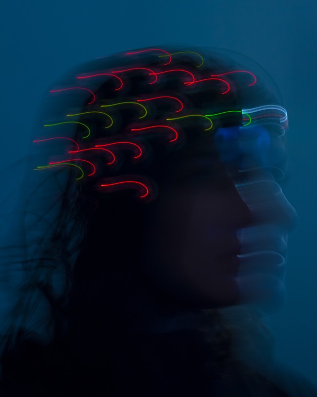 A blurry photo of a head