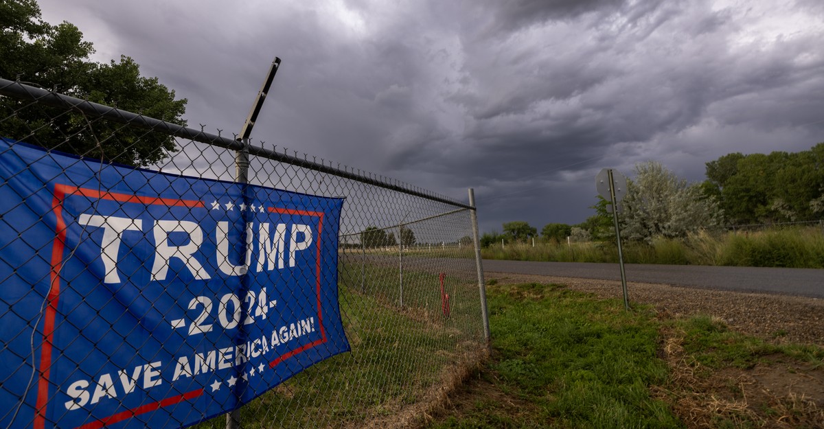 https://cdn.theatlantic.com/thumbor/rw7nKo3RbcFYNoLwwhETkG7vJKM=/0x520:4993x3120/1200x625/media/img/mt/2024/09/GettyImages_2167607156/original.jpg