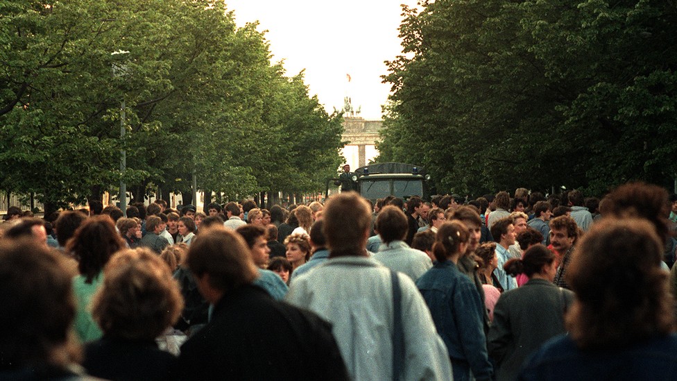 David Bowie, 'Heroes,' and a 1987 Concert in Berlin - The Atlantic