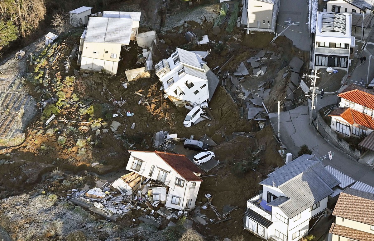 Photos: The Aftermath of Japan’s January 1 Earthquake (18 photos)