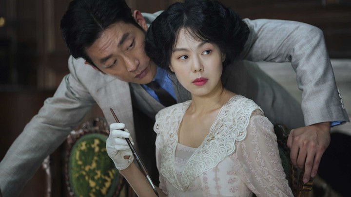 Review Park Chan Wook S The Handmaiden Is A True Cinematic Masterpiece The Atlantic