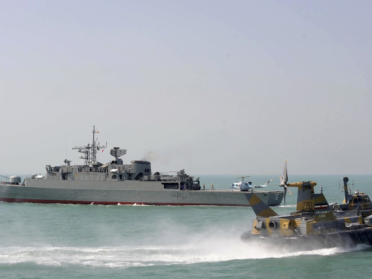 Iran Detains 10 U.S. Sailors in Persian Gulf - The Atlantic