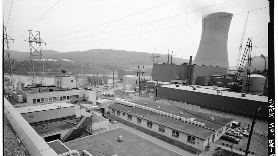 Black-and-white photo of the Shippingport Atomic Power Station