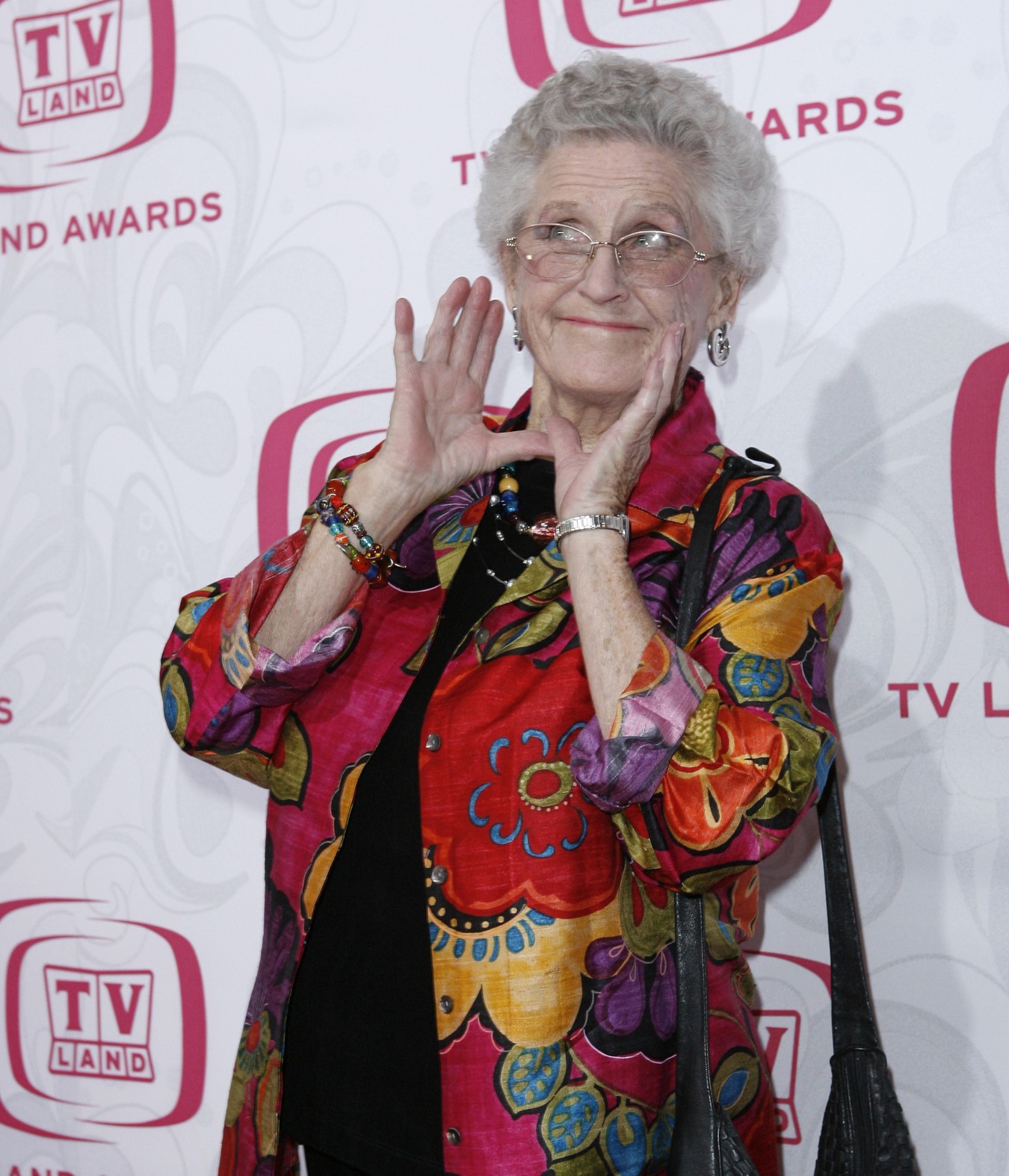 Ann B Davis Who Played Alice On The Brady Bunch Has Died The Atlantic