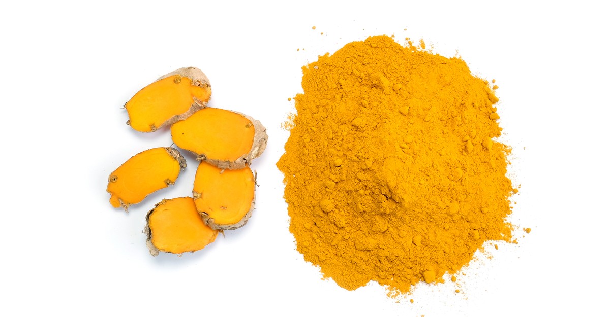 Природная желтая краска 4. Куркумин краситель натуральный. Куркумин пищевой краситель. Куркумин желтый краситель. Куркумин - желто-оранжевый краситель.