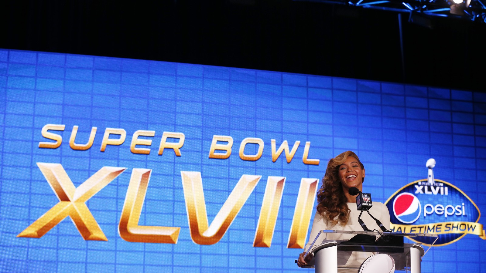 Super Bowl Halftime Shows Cost Millions: Who Pays? – Billboard