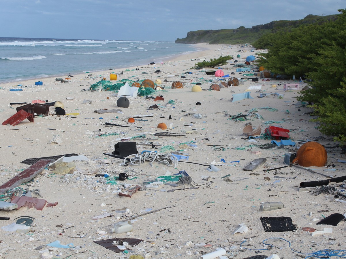 A Remote Paradise Island Is Now A Plastic Junkyard The Atlantic