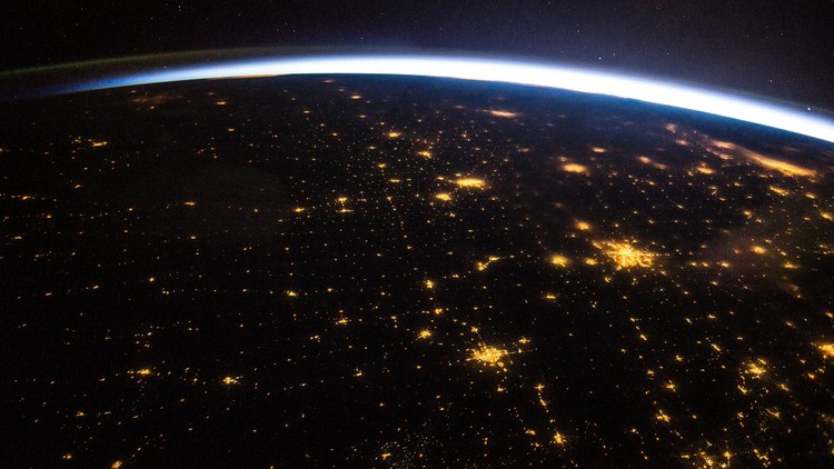 Lights over North America from the Inteational Space Station