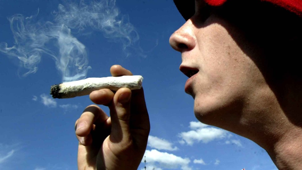 How to Get Really High From Smoking Weed