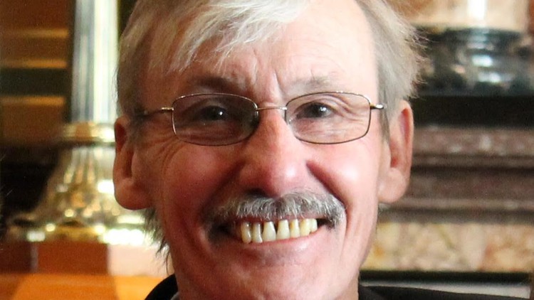 Head Or Heart Famed Iowa Reporter Out Of The Closet As Democrat 