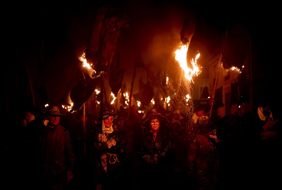 Photos of the Week: Tango Contest Robot Fist Cathedral Spiral The Photos of the Week: Tango Contest Robot Fist Cathedral Spiral The