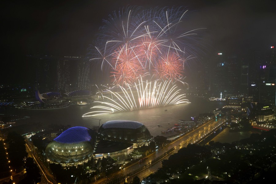 Photos of the New Year Ringing in 2018 Around the World The Atlantic