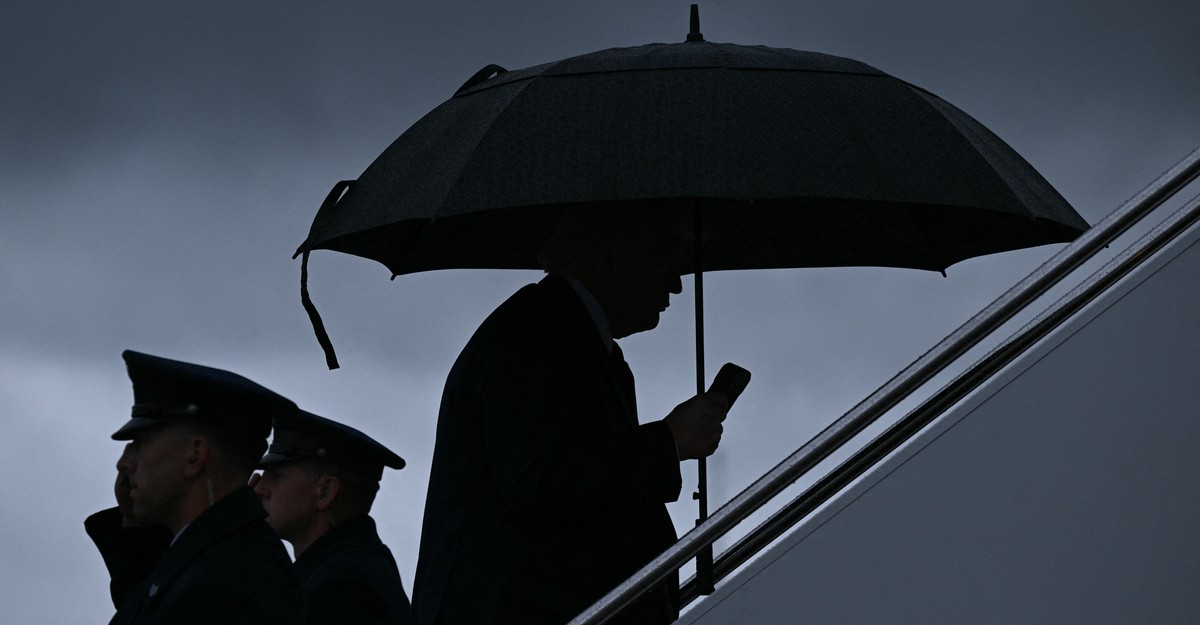 https://cdn.theatlantic.com/thumbor/xeXKcKIXJWMVv61IQCF-3-DUxzM=/0x133:6400x3466/1200x625/media/newsletters/2026/06/2026_06_01_The_Daily_What_Trumps_Truth_Social_Post_Reveals/original.jpg