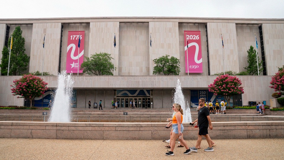 Pedestrians outside the National Museum of American History
