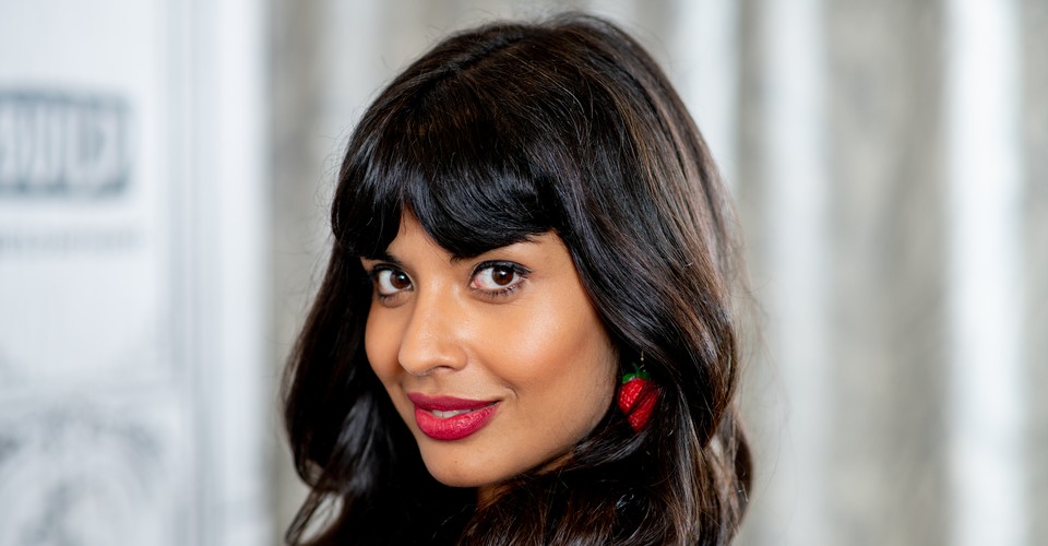 Jameela Jamil Airbrushing Amp Nofilter Feminism The Atlantic