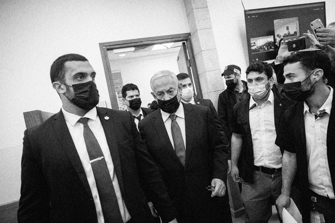 Picture of Benjamin Netanyahu arriving at the courtroom in the Jerusalem District Court, on March 23, 2022.