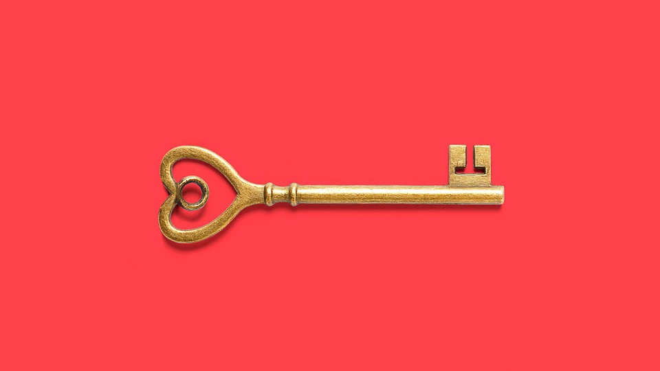 A key with with the Airbnb logo