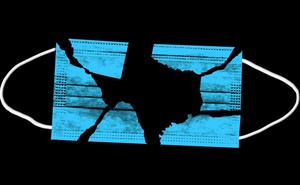 An illustration of a mask with a hole in the middle shaped like Texas