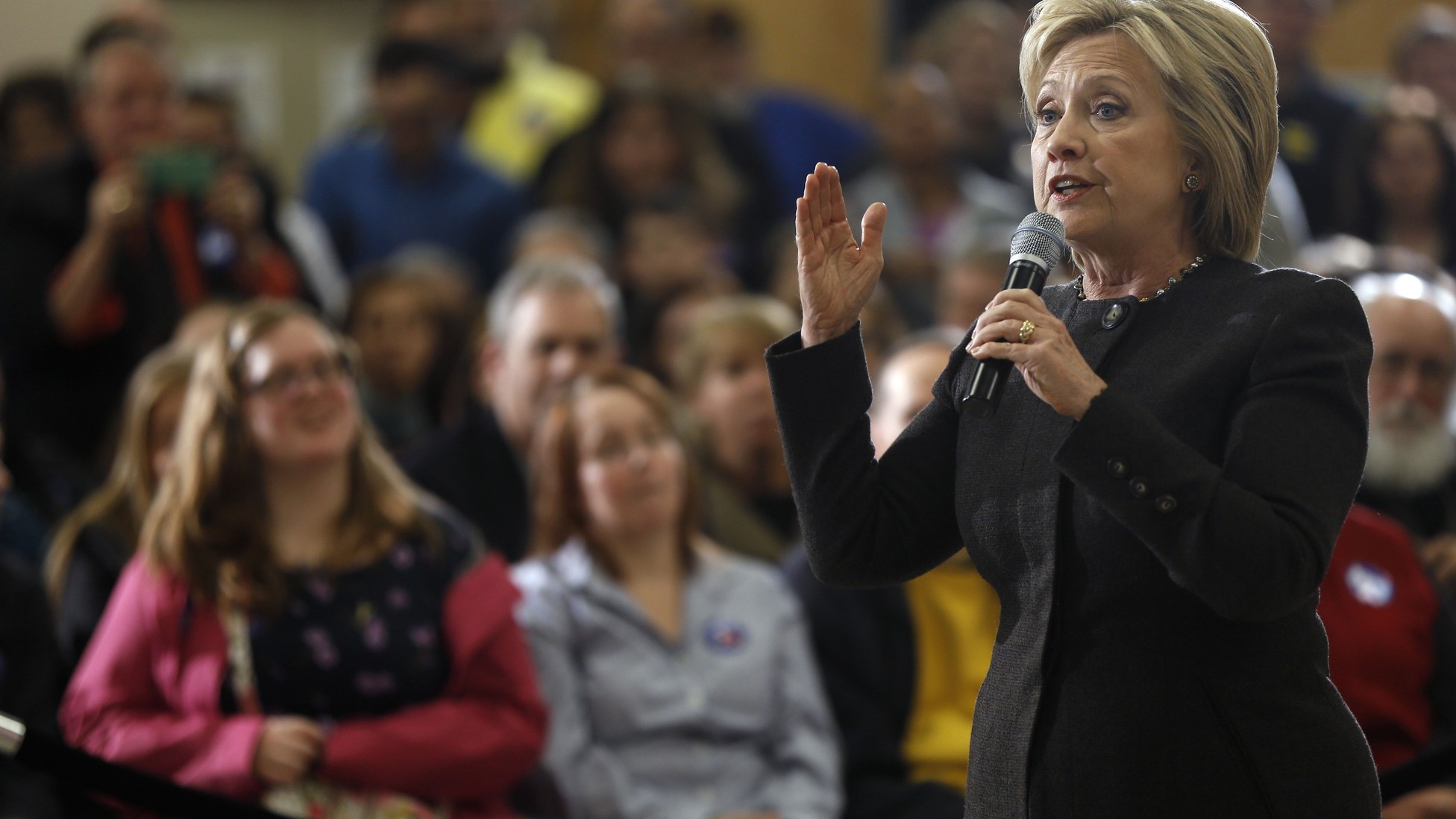 Hillary Clinton's Struggle to Connect With Young Voters - The Atlantic