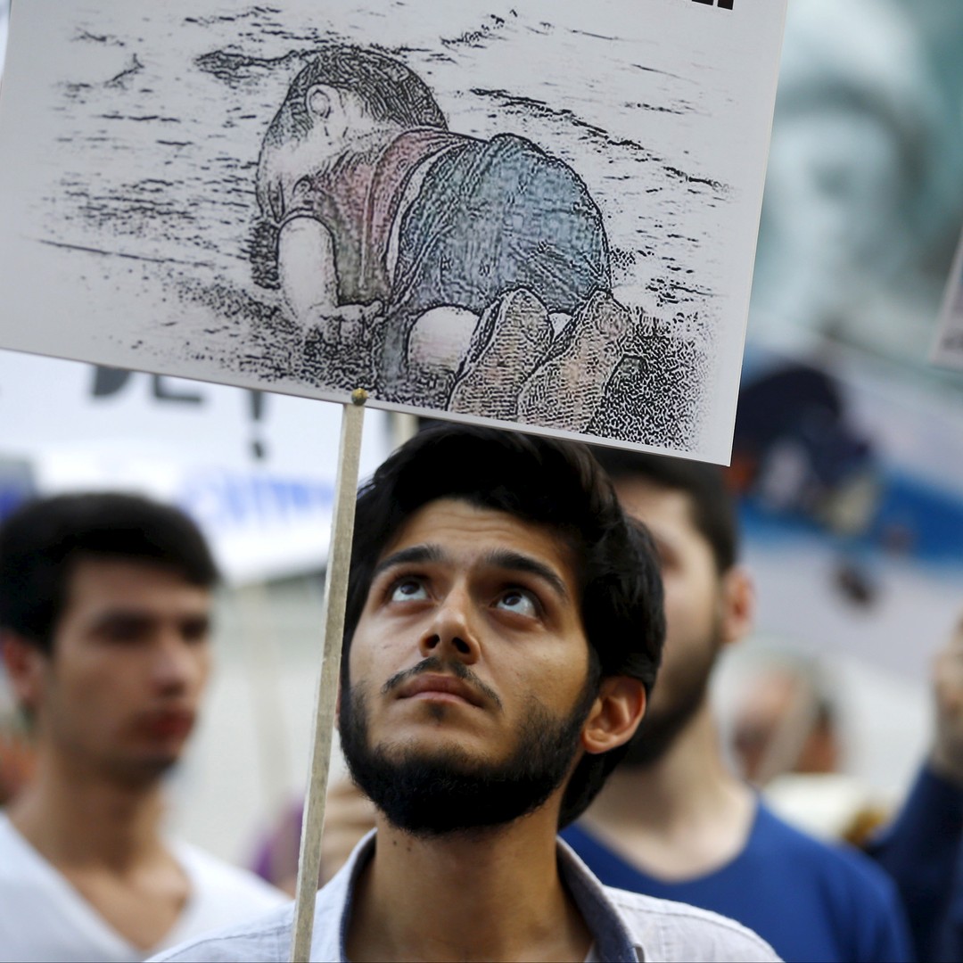 Syria, Europe, and the Photo of a Young Syrian Boy on the Beach - The  Atlantic